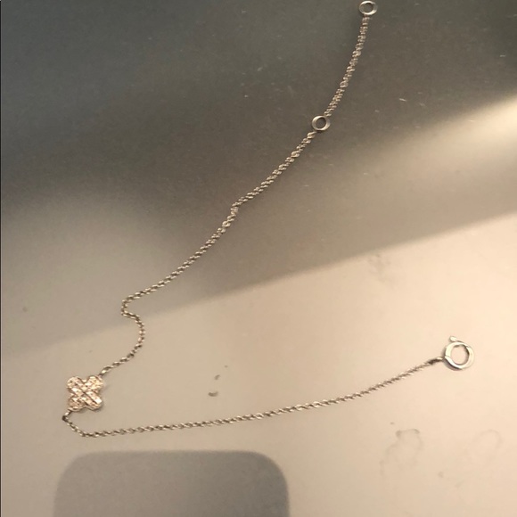 Diamond set bracelet flower/fleur-de-lis - Picture 5 of 8